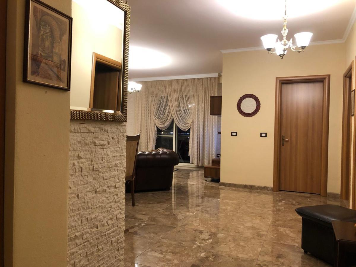 Fully Equipped Flat With Stunning Sea Views Apartamento Durrës Exterior foto